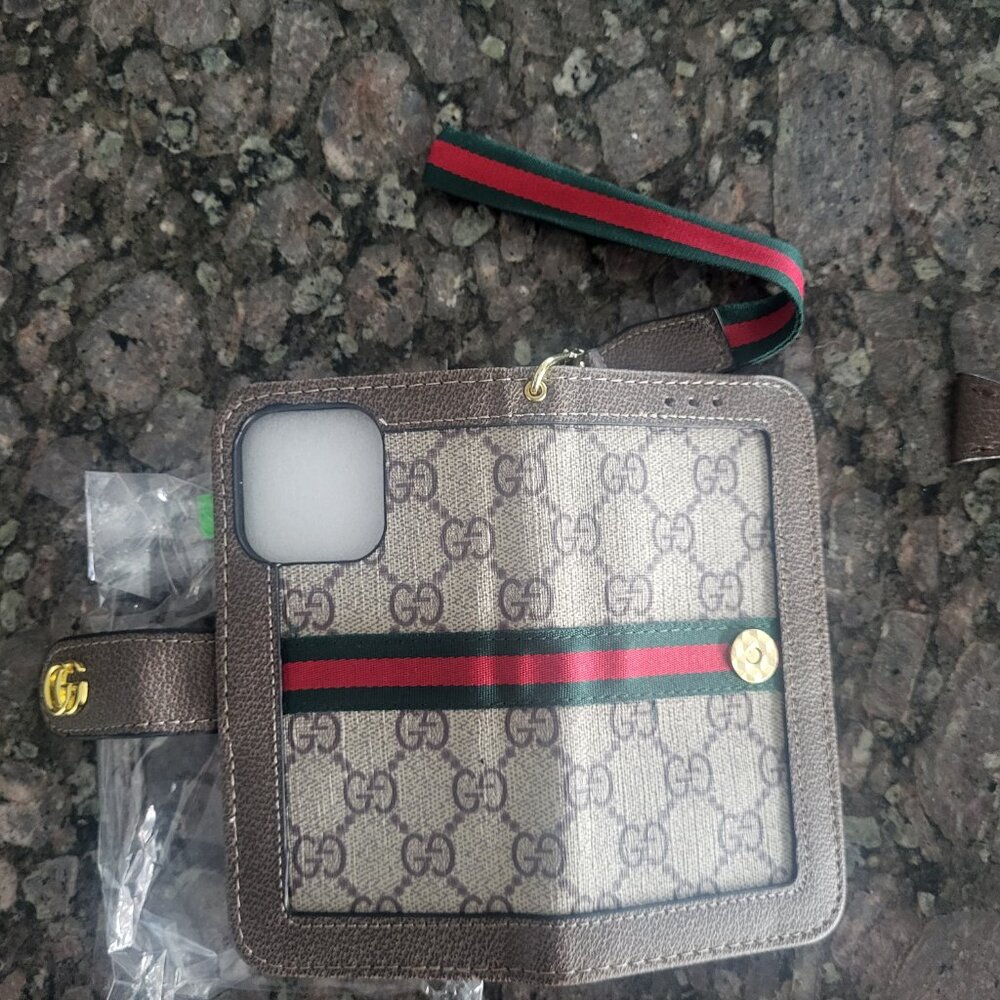 Phone case - Picture 3 of 3